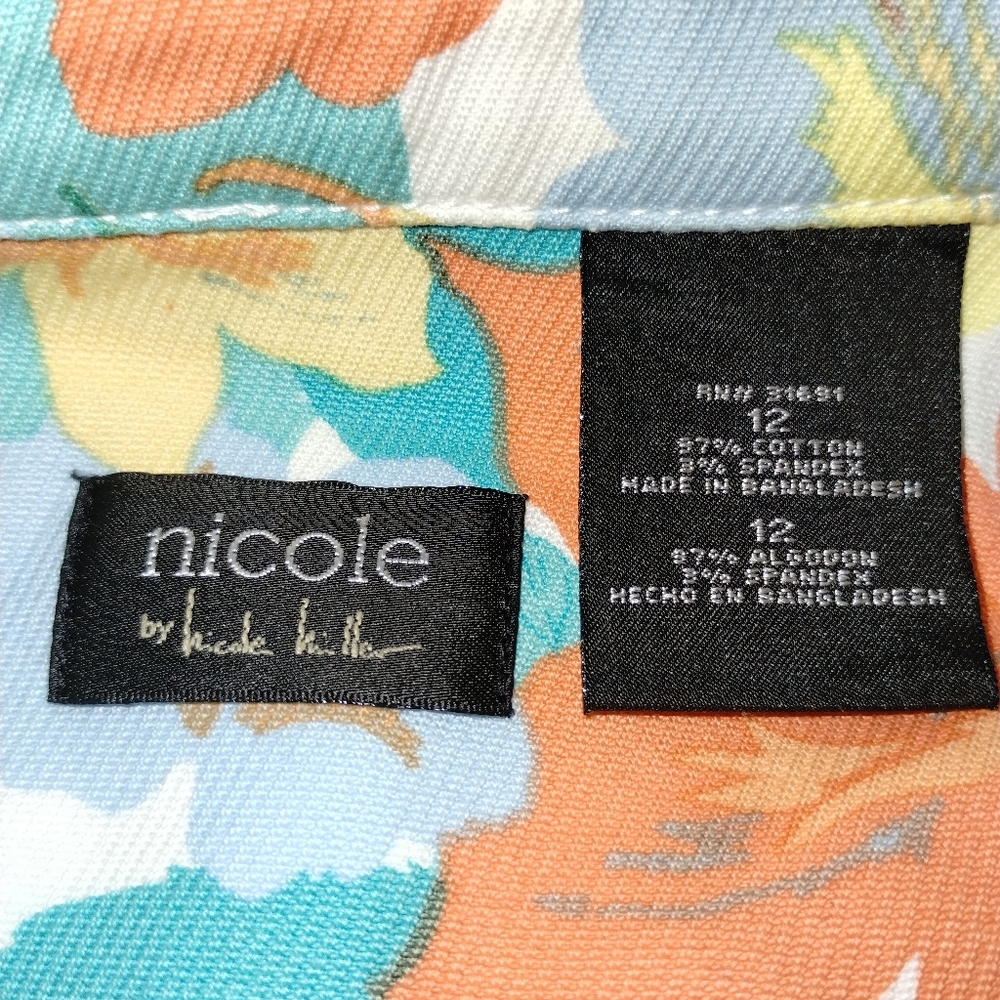 Nicole Miller, like new floral 97% cotton jacket, size 12 - Picture 4 of 7